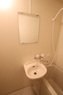 【設備】 | レイナ錦織 | 洗面台