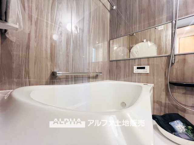 モナーク福生の浴室|【Bathroom】
◆風呂◆カビが付きにくく軽くこすれば簡単に落ちるお掃除ラクラク仕様です。