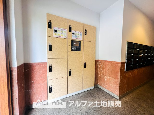 モナーク福生の設備|【Delivery Box】
◆宅配ボックス◆通販を利用するのがスタンダードな昨今、生活には欠かせない装備のひとつとなりました。