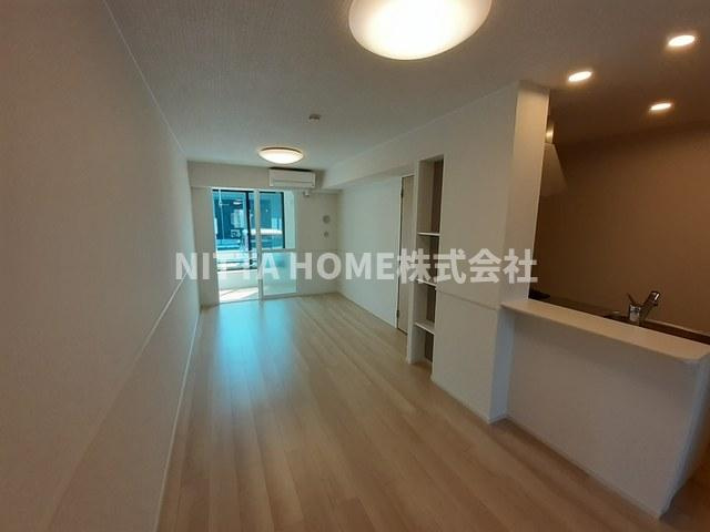 カーサミランダⅥの居間・リビング|リビングは13.3帖です☆彡