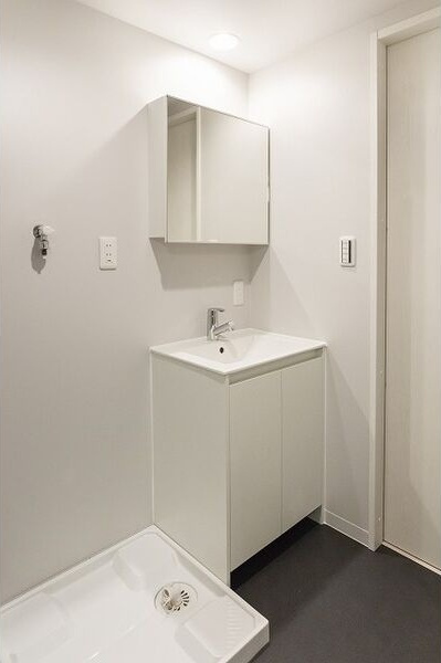 REFINED　TASTE　三吉の洗面所