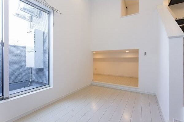 REFINED　TASTE　三吉の内装