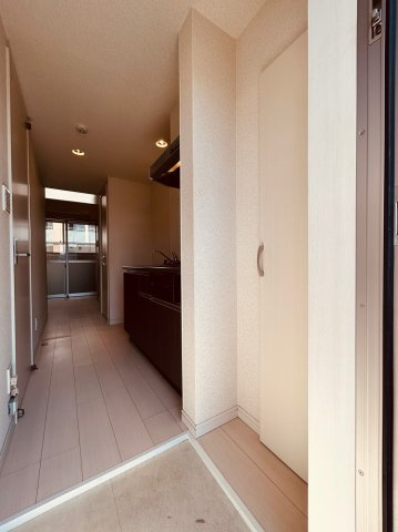 CREST COURT鷹取の玄関