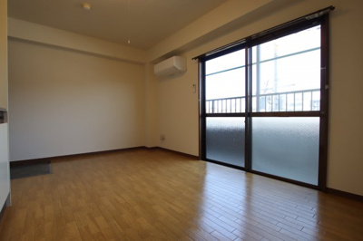 【洋室】 | 喜志マンション