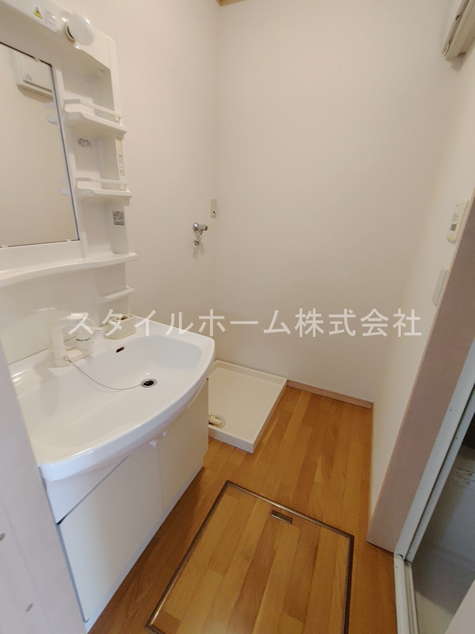 プラッサムコートＭＫ　Aの洗面所|別部屋写真です。