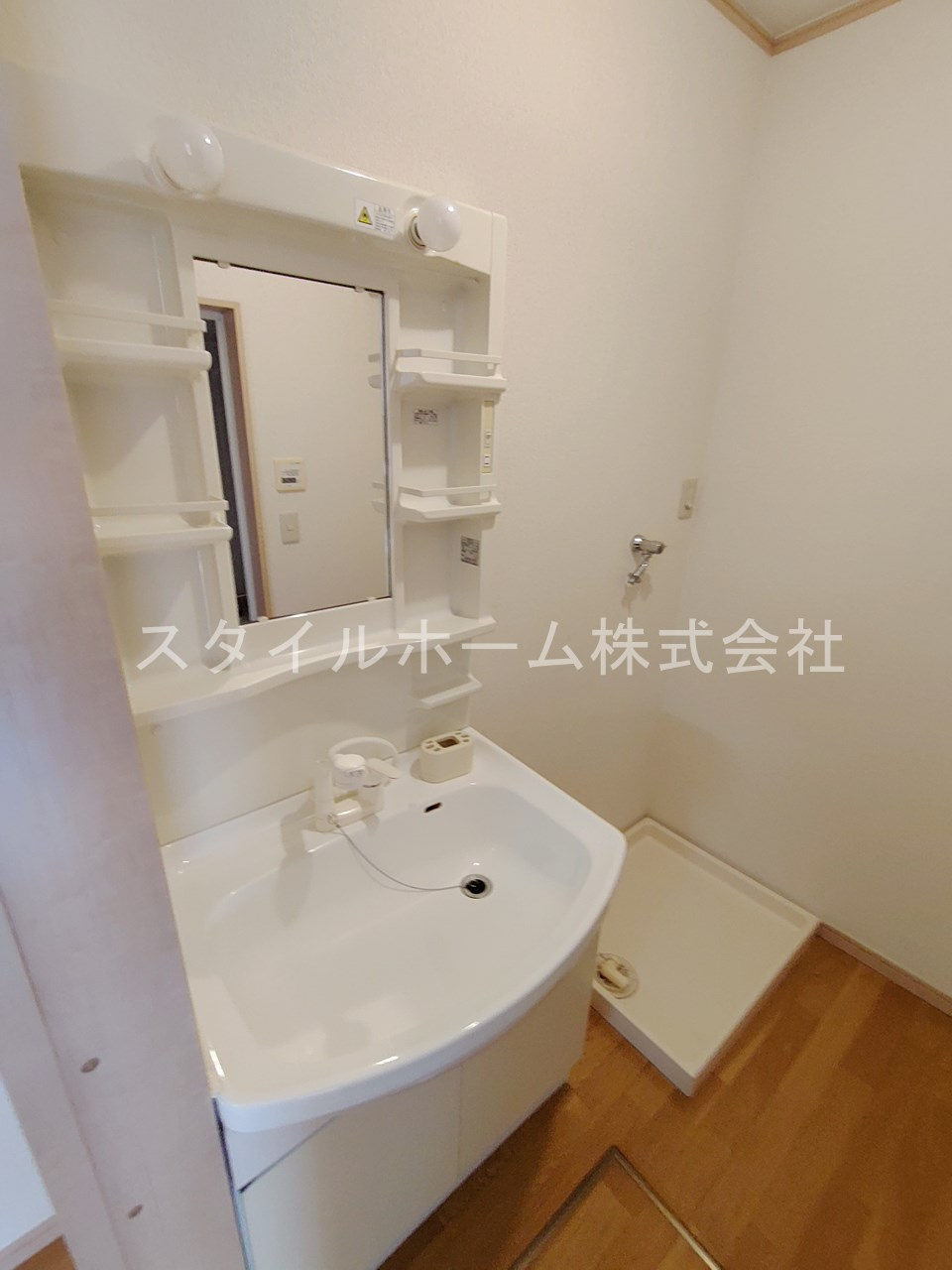 プラッサムコートＭＫ　Aの洗面所|別部屋写真です。