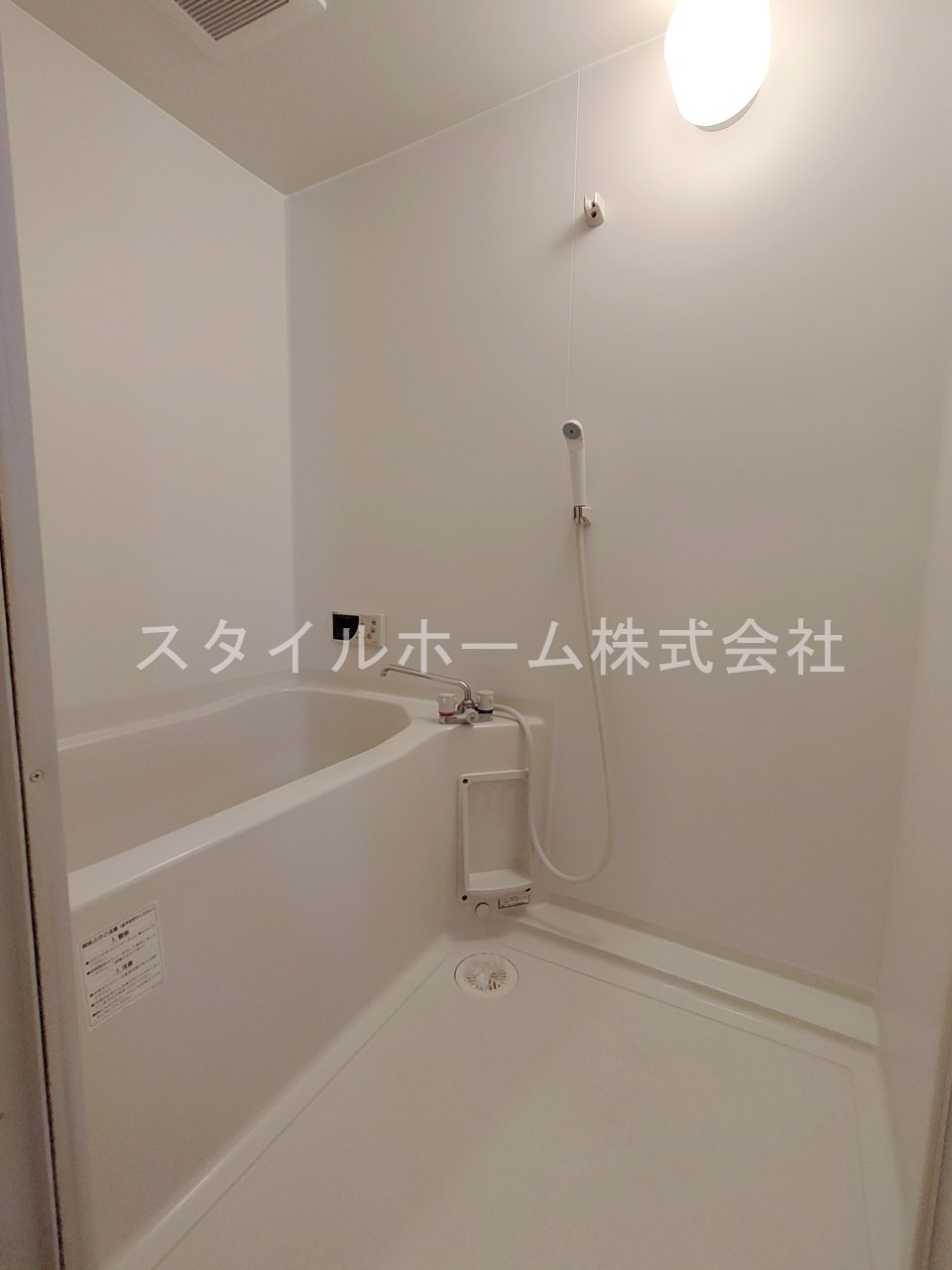 プラッサムコートＭＫ　Aの浴室|別部屋写真です。