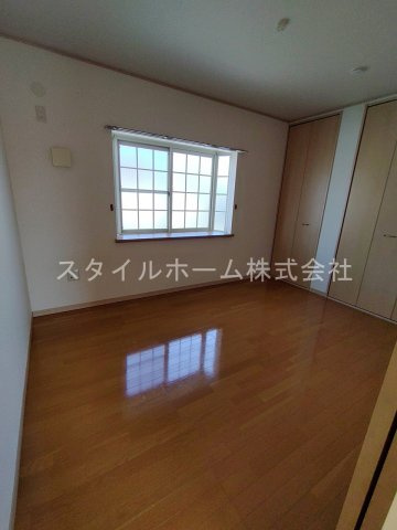 プラッサムコートＭＫ　Aの居間・リビング|別部屋写真です。