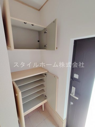 プラッサムコートＭＫ　Aの玄関|別部屋写真です。