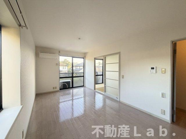 グリーンシティの居間・リビング