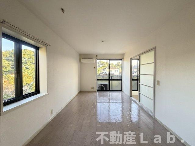 グリーンシティの居間・リビング