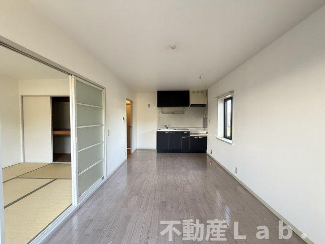 グリーンシティの居間・リビング