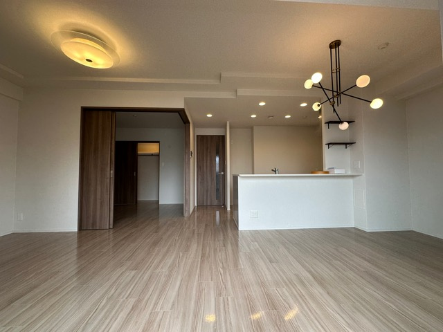 【居間・リビング】 | エスリード小阪ミッドゲート | 【LDK：約15.9帖】室内クリーニング済みです☆