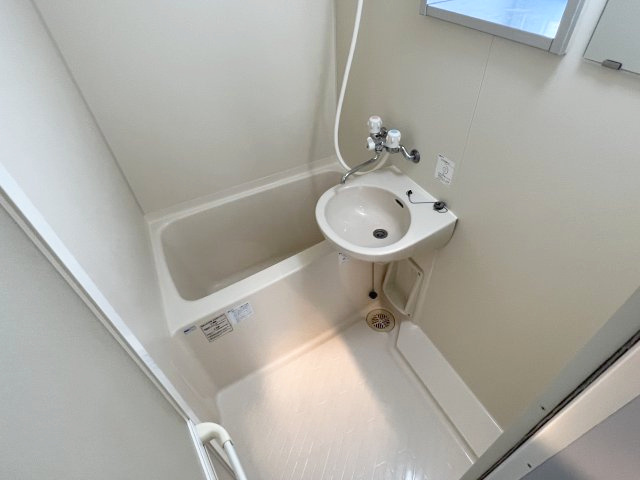 【浴室】 | ヤングリーブス岡本