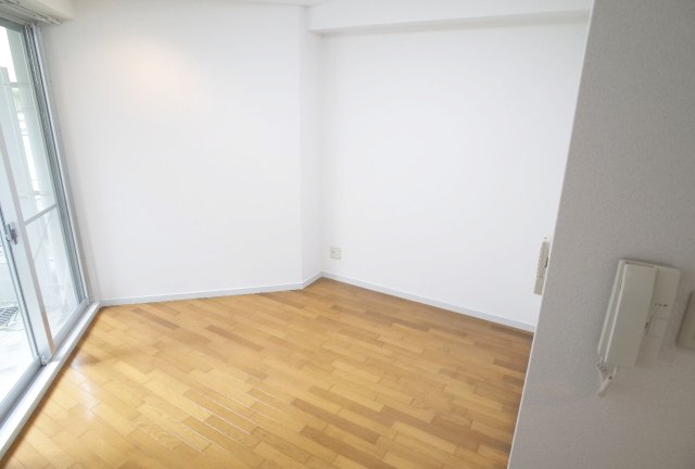 【洋室】 | ヤングリーブス岡本