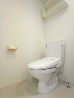 【トイレ】 | リブリ・永福 | 温水洗浄便座。