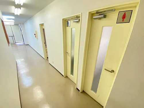 大津市大萱１丁目の事務所のトイレ