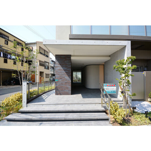 メゾンドボヌールのエントランス