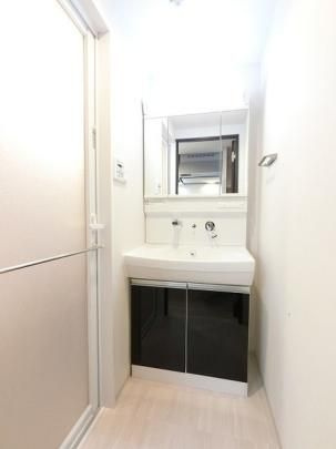 メゾンドボヌールの独立洗面台