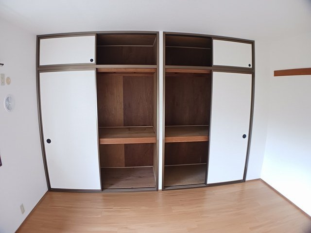 西宮市山口町中野１丁目のアパートの収納