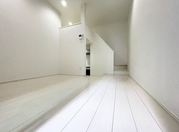 Monstera　春敲の内装