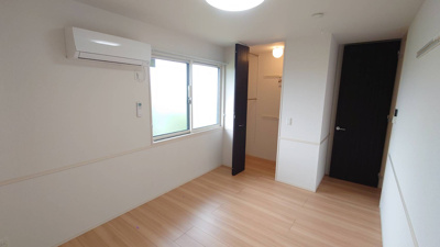 【洋室】 | レジデンス ラシュレⅡ | 6.5帖