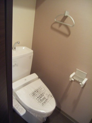 【トイレ】 | 新品家具付きマンション新横浜6(KaGood神奈川)