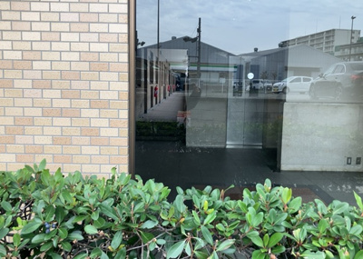 【内装】 | 南町田パーク・ホームズ | 共有部分は、住民なら誰もが使える設備のこと。例えば駐車場やエレベーター、インターネット設備、セキュリティ設備などがあります。他にも、マンションの廊下・外部階段やエントランス・ゴミ置き場などがあります。