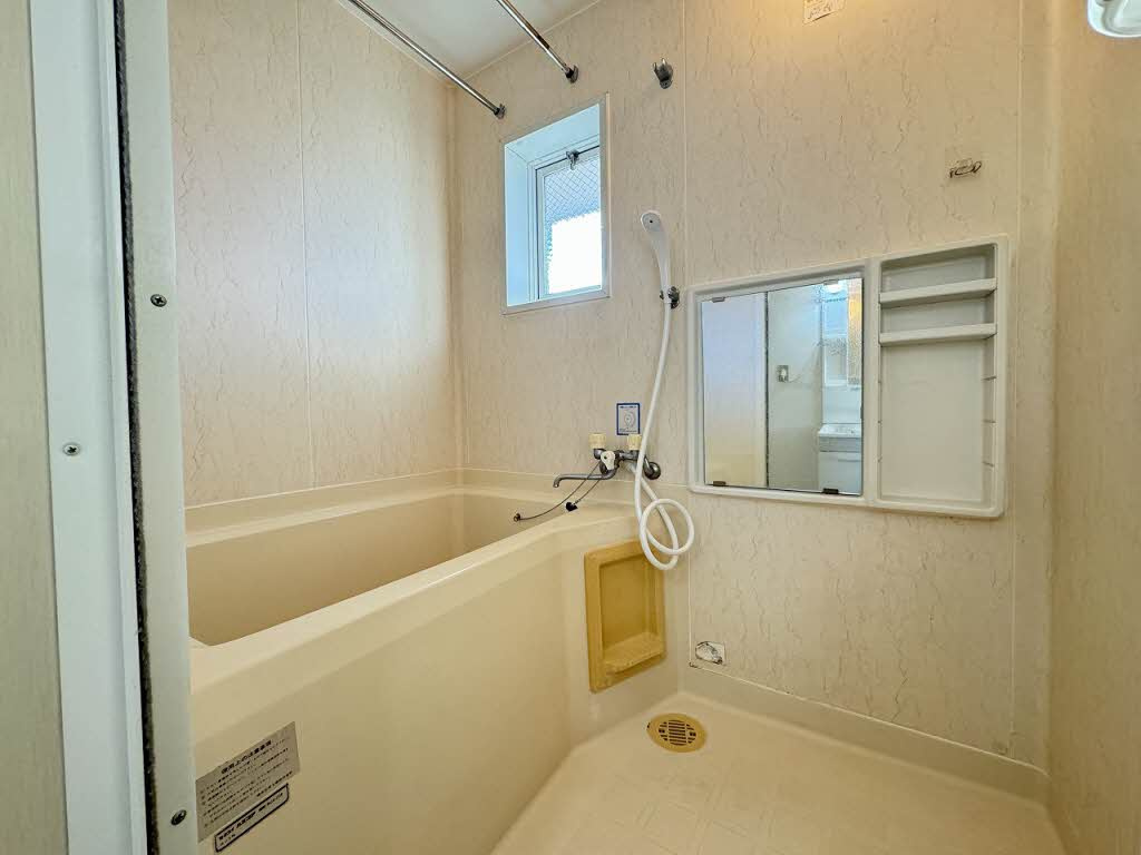 マルセイユ国分町B棟の浴室