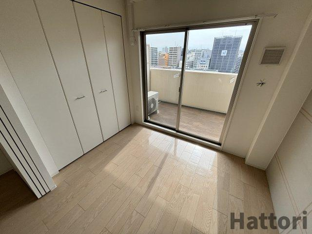 セレニテ江坂ルフレの居間・リビング