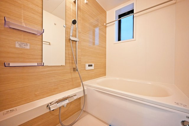 西宮市今津野田町中古戸建│4LDK+駐車1台可の浴室|浴室リフォーム済みです◎ 一日の疲れを癒す心地よいバスタイムを実現します！