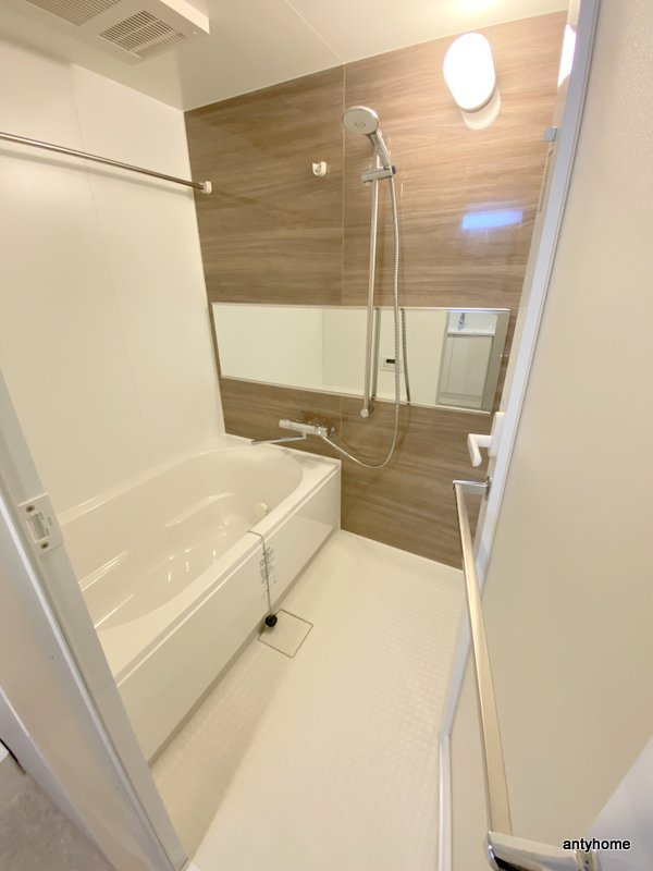 スプランディッド江坂III 仲介手数料無料の浴室