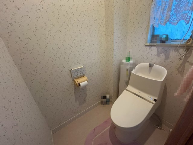 【価格改定】舞鶴市字行永のトイレ|温水洗浄便座付きトイレ