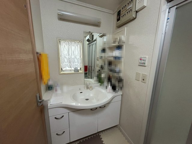 【価格改定】舞鶴市字行永の洗面所|洗面台
ゆとりのある大きな洗面ボウルです。