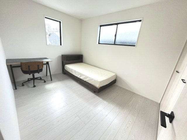 【子供部屋】 | 福岡市早良区重留2丁目2期　2号棟（全2棟）【仲介手数料無料・0円】 | 現地写真。