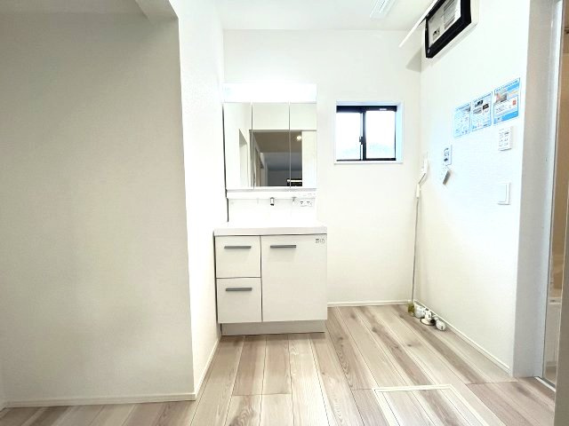 【洗面所】 | 福岡市早良区重留2丁目2期　2号棟（全2棟）【仲介手数料無料・0円】 | 現地写真。