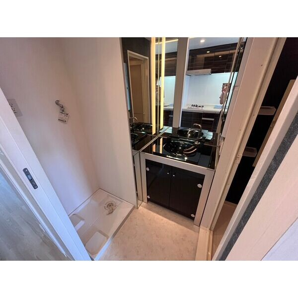 CASTELLO ASSO　名古屋市賃貸　仲介手数料無料の洗面所