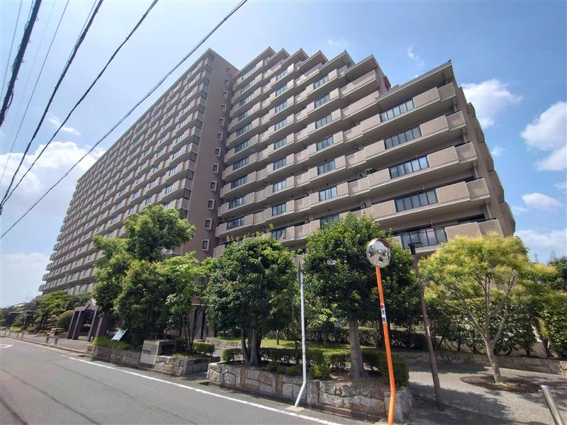 パークシティ三郷壱番館西棟の外観