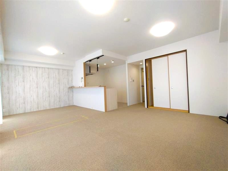 パークシティ三郷壱番館西棟の居間・リビング