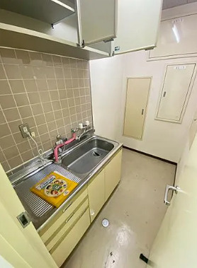 大津市大萱１丁目の事務所のキッチン