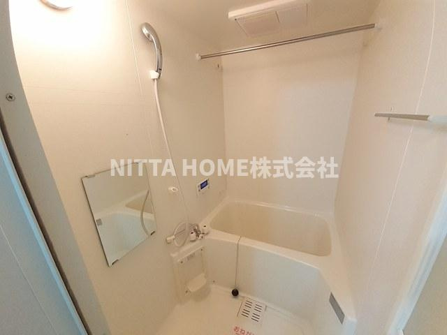 パパイヤプレースＡの浴室|追い焚き機能・浴室乾燥機も設置済み！