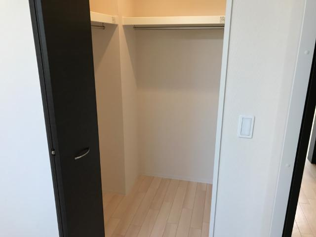 西宮市山口町上山口４丁目のアパートの収納|ウォークインクローゼット