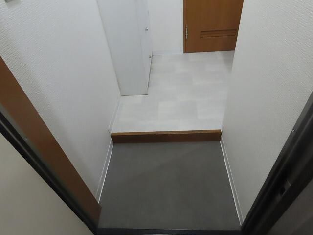 Ａレガート田端の玄関