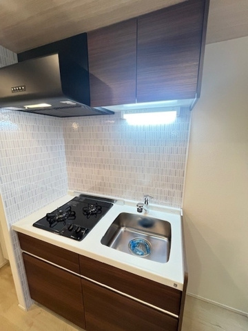 新品家具付きマンション西新橋1(KaGood東京)のキッチン