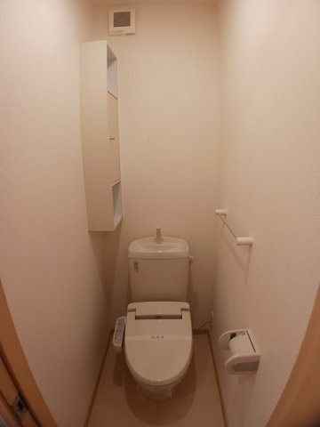 西宮市山口町上山口のアパートのトイレ