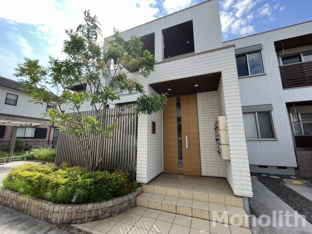 Maison de PLAISIRのエントランス