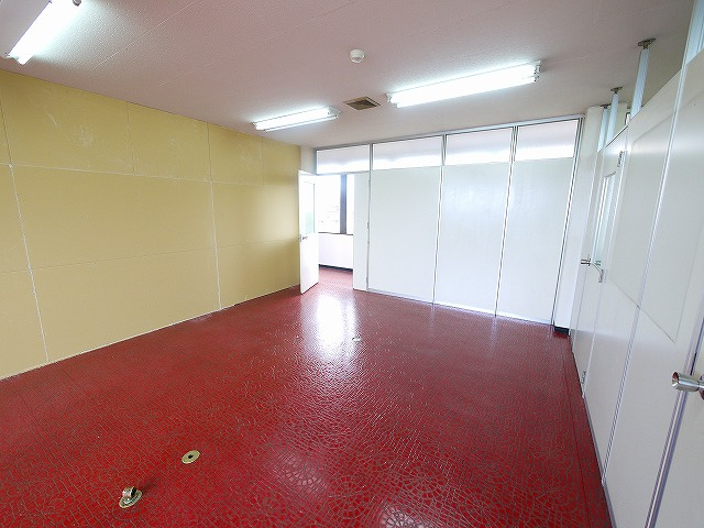 大和第3ビルの内装