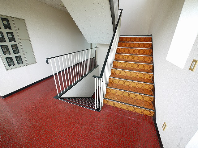 大和第3ビルのエントランス