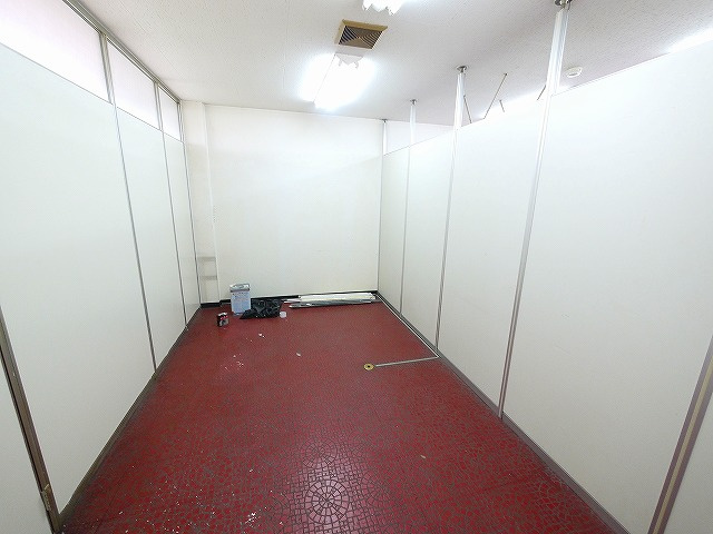 大和第3ビルの内装