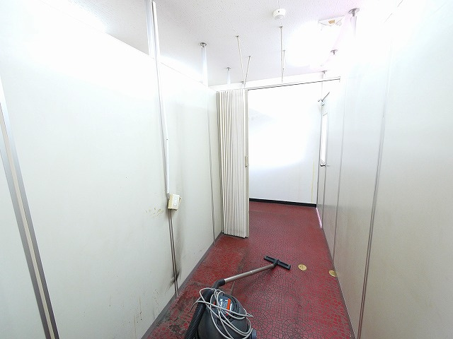 大和第3ビルの内装